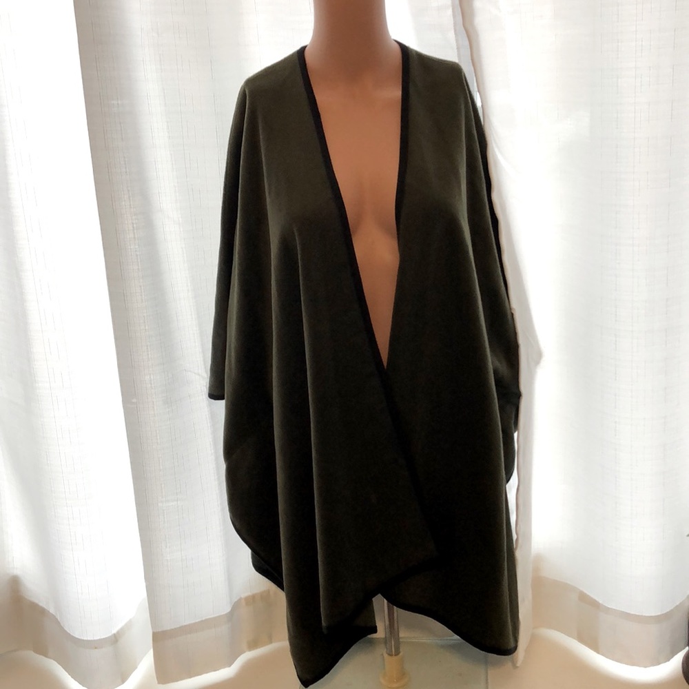 Green shrug